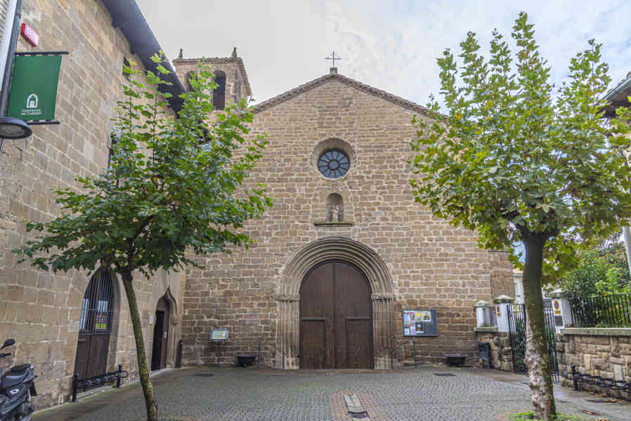 Comunidad Foral de Navarra 141 - Sangüesa - convento del Carmen.jpg